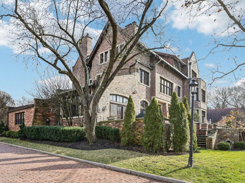 1427 Roxbury Road, Unit Manor Hous, Marble Cliff, OH 43212 Photo 121