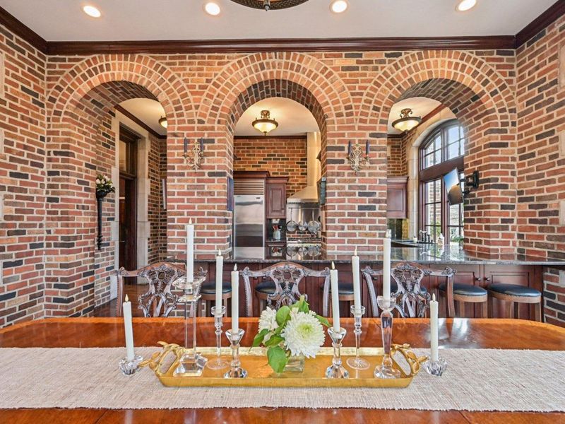 1427 Roxbury Road, Unit Manor Hous, Marble Cliff, OH 43212 Photo 31