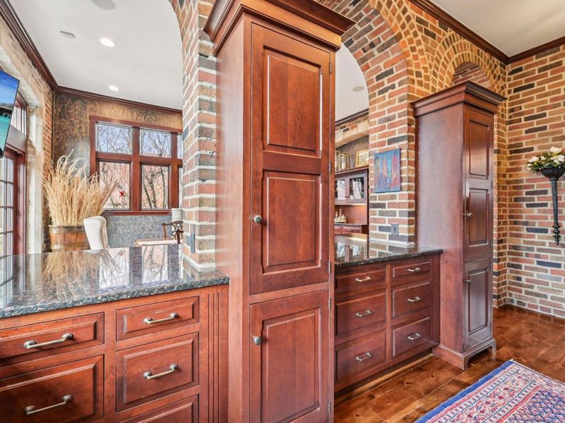 1427 Roxbury Road, Unit Manor Hous, Marble Cliff, OH 43212 Photo 38