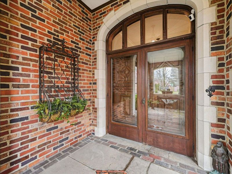 1427 Roxbury Road, Unit Manor Hous, Marble Cliff, OH 43212 Photo 7