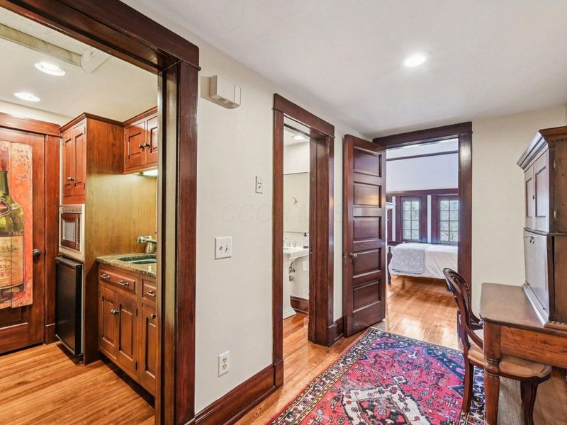 1427 Roxbury Road, Unit Manor Hous, Marble Cliff, OH 43212 Photo 85