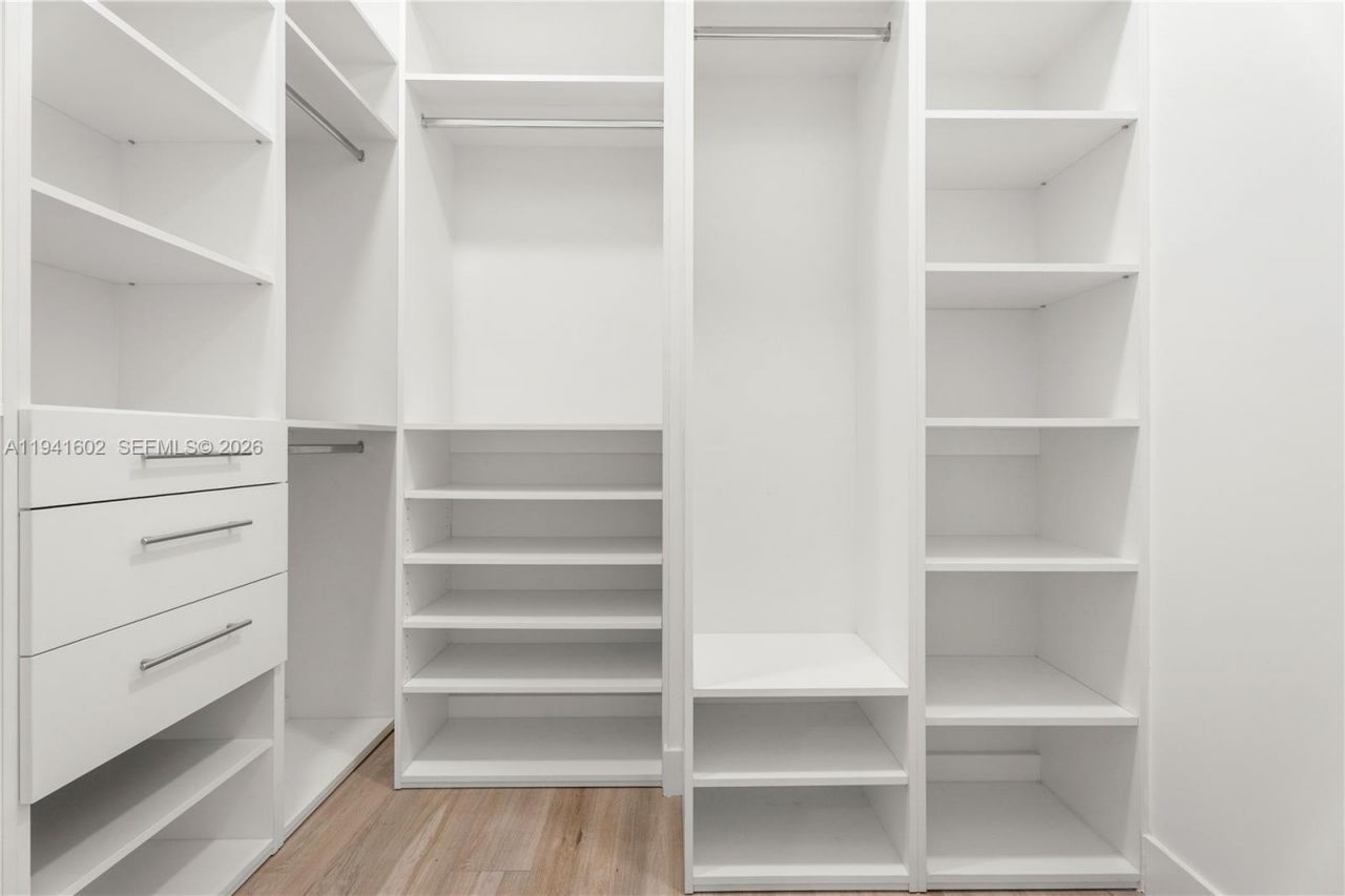 315 Santander Ave, Unit 311, Coral Gables, FL 33134 Photo