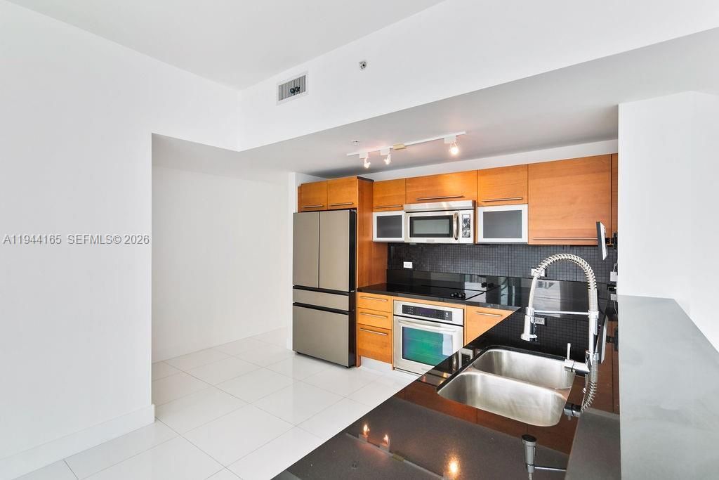 253 NE 2nd St , Unit 4608, Miami, FL 33132 Photo