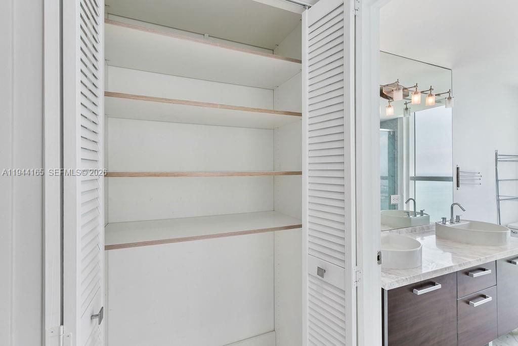 253 NE 2nd St , Unit 4608, Miami, FL 33132 Photo