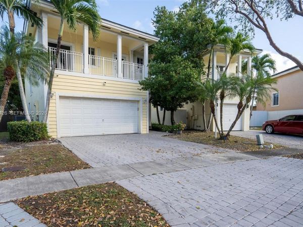 357 NE 35th Ter , Homestead, FL 33033