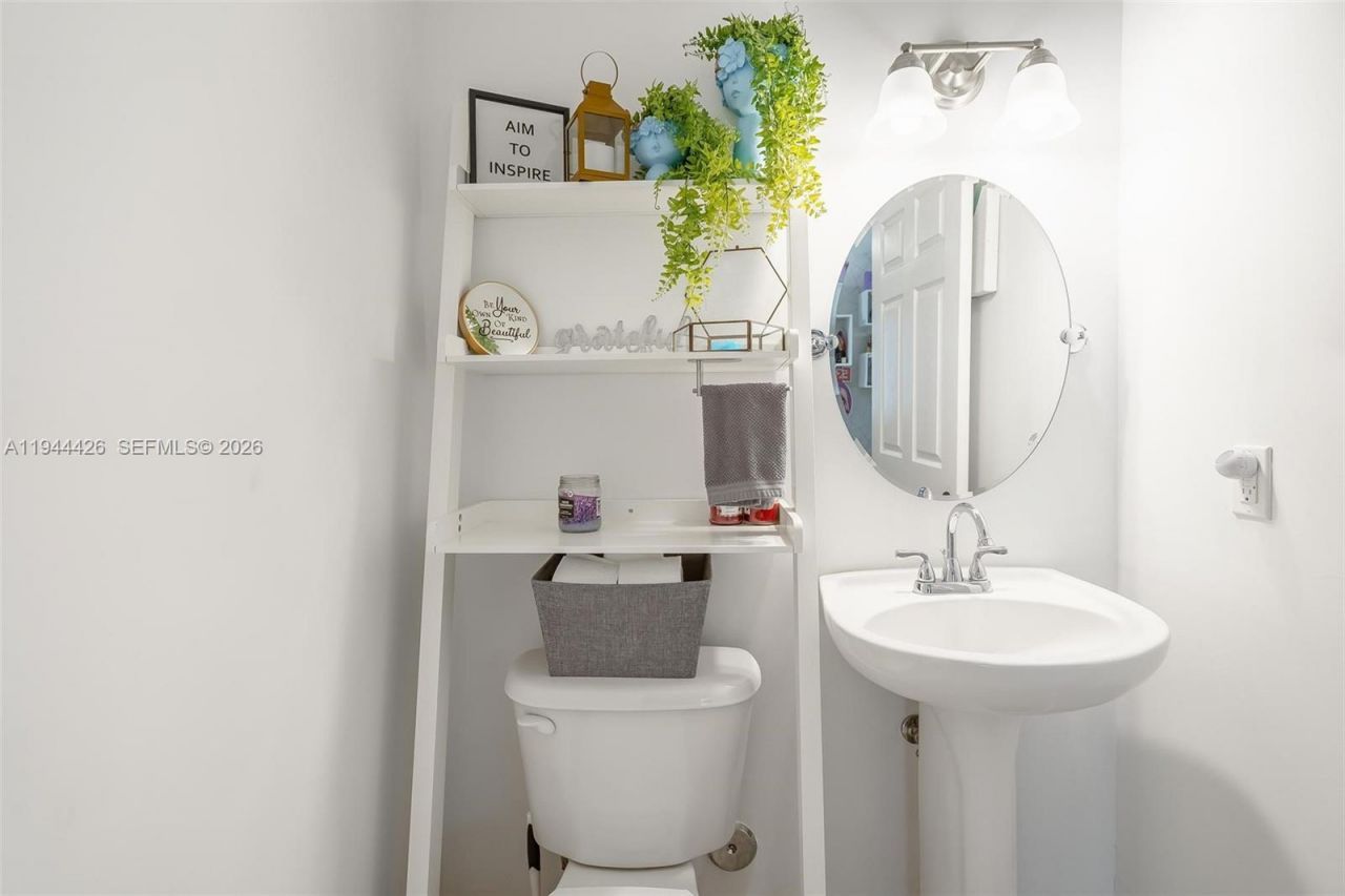 357 NE 35th Ter , Homestead, FL 33033 Photo