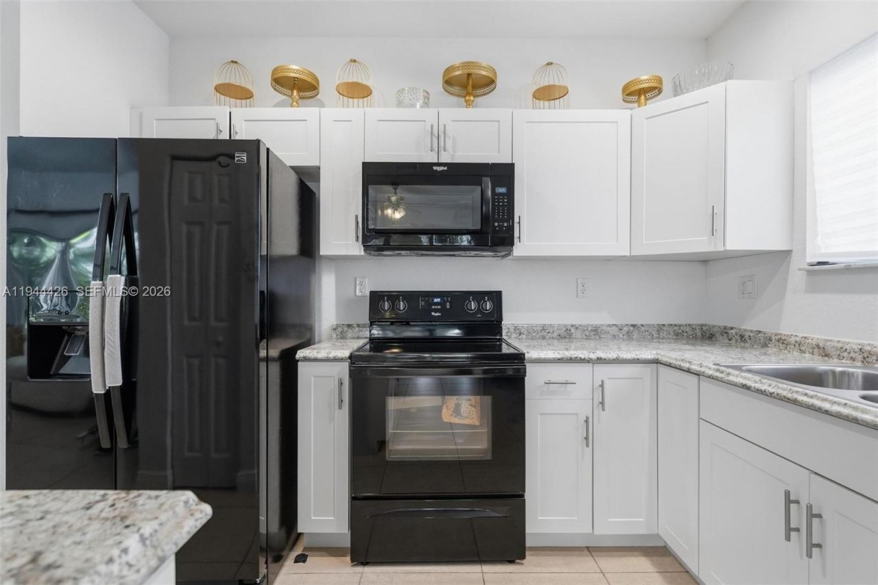 357 NE 35th Ter , Homestead, FL 33033 Photo