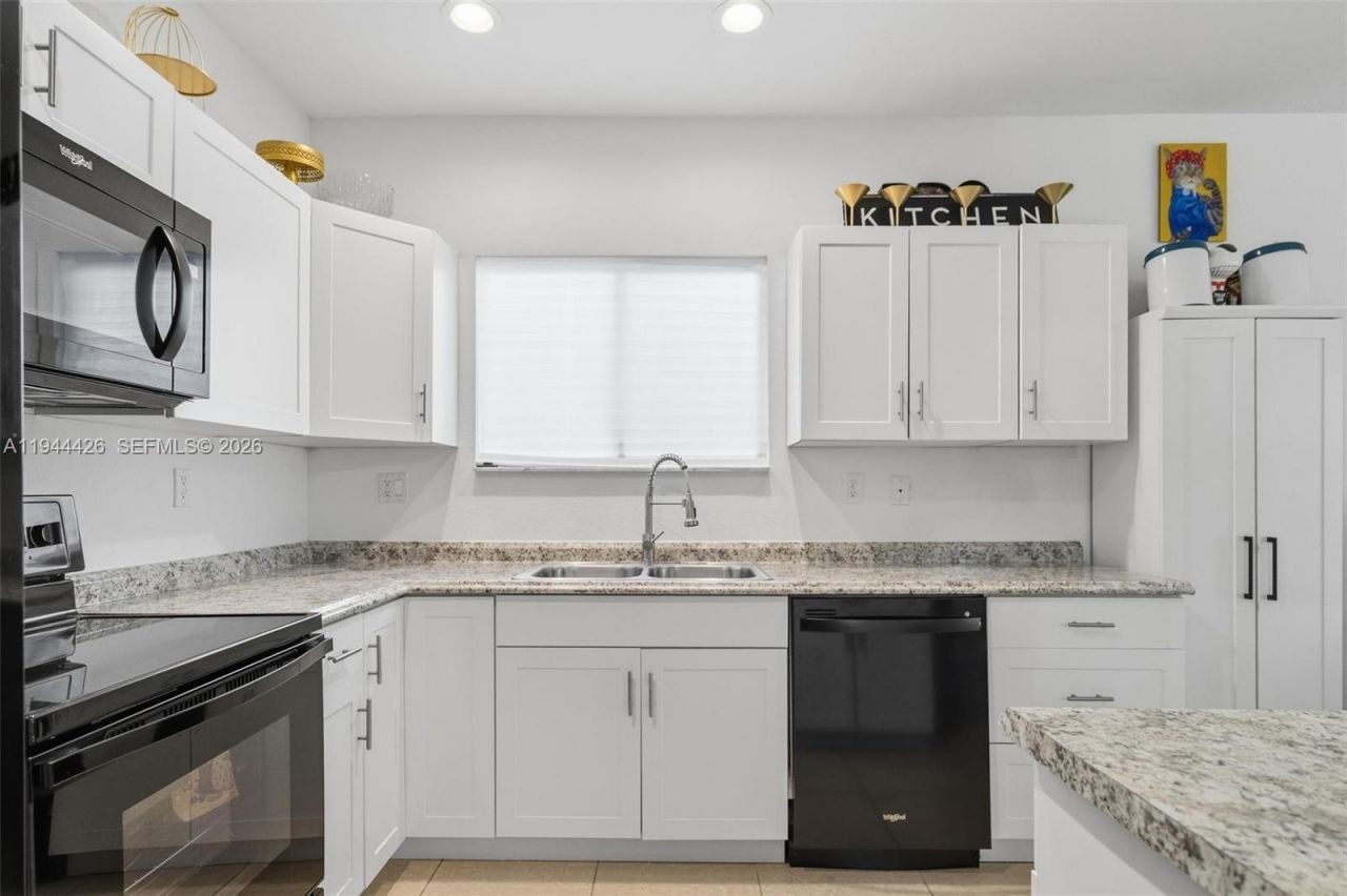 357 NE 35th Ter , Homestead, FL 33033 Photo