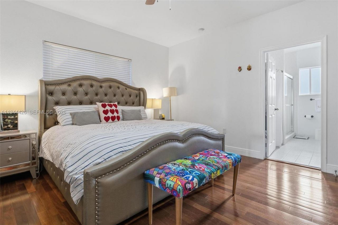 357 NE 35th Ter , Homestead, FL 33033 Photo