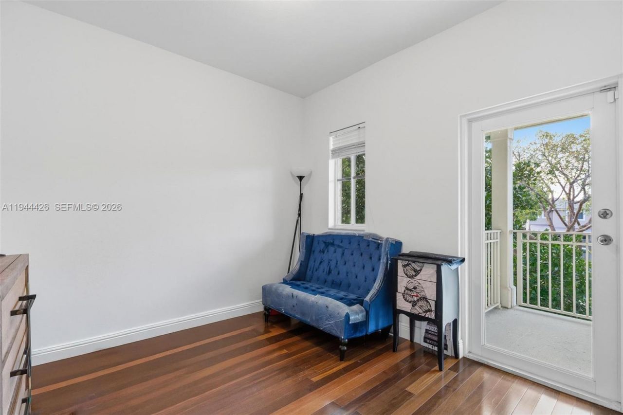 357 NE 35th Ter , Homestead, FL 33033 Photo