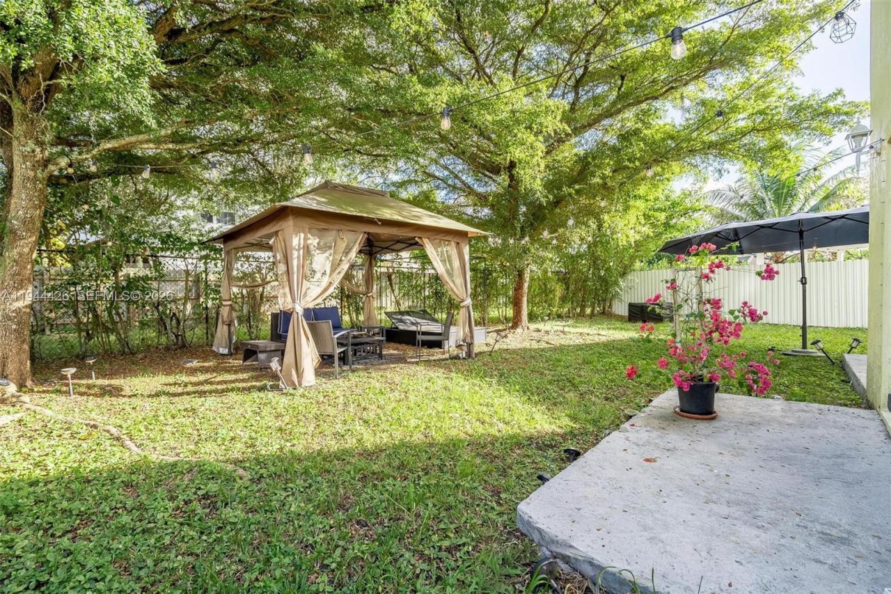 357 NE 35th Ter , Homestead, FL 33033 Photo