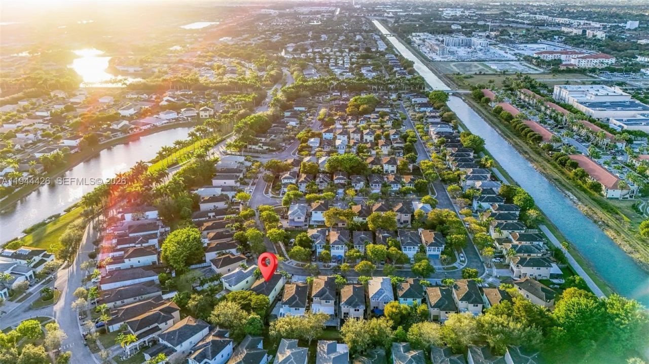 357 NE 35th Ter , Homestead, FL 33033 Photo