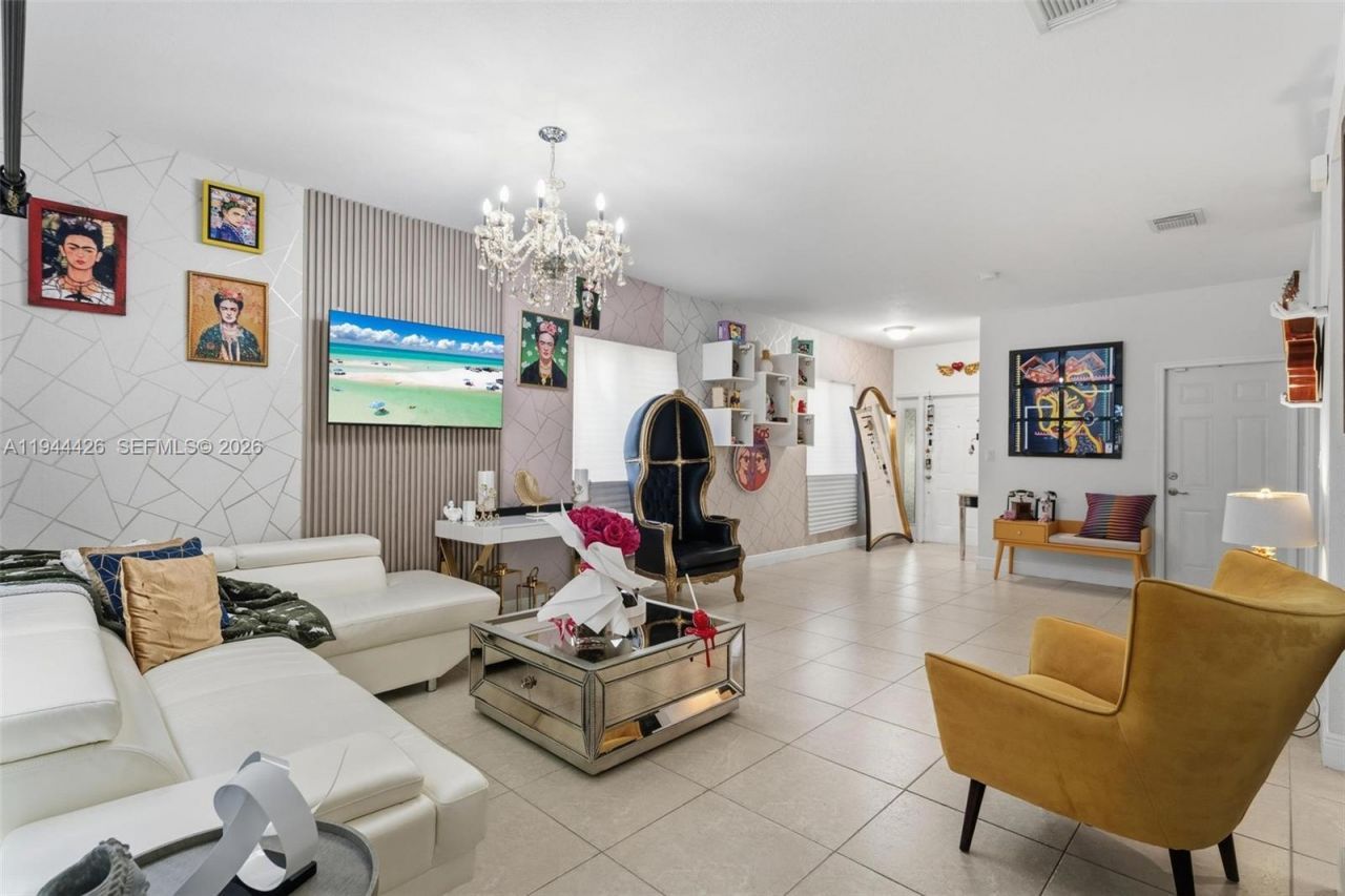 357 NE 35th Ter , Homestead, FL 33033 Photo