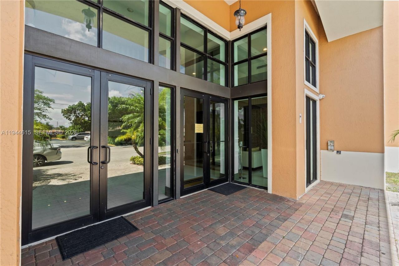 4242 NW 2nd St , Unit 1609, Miami, FL 33126 Photo