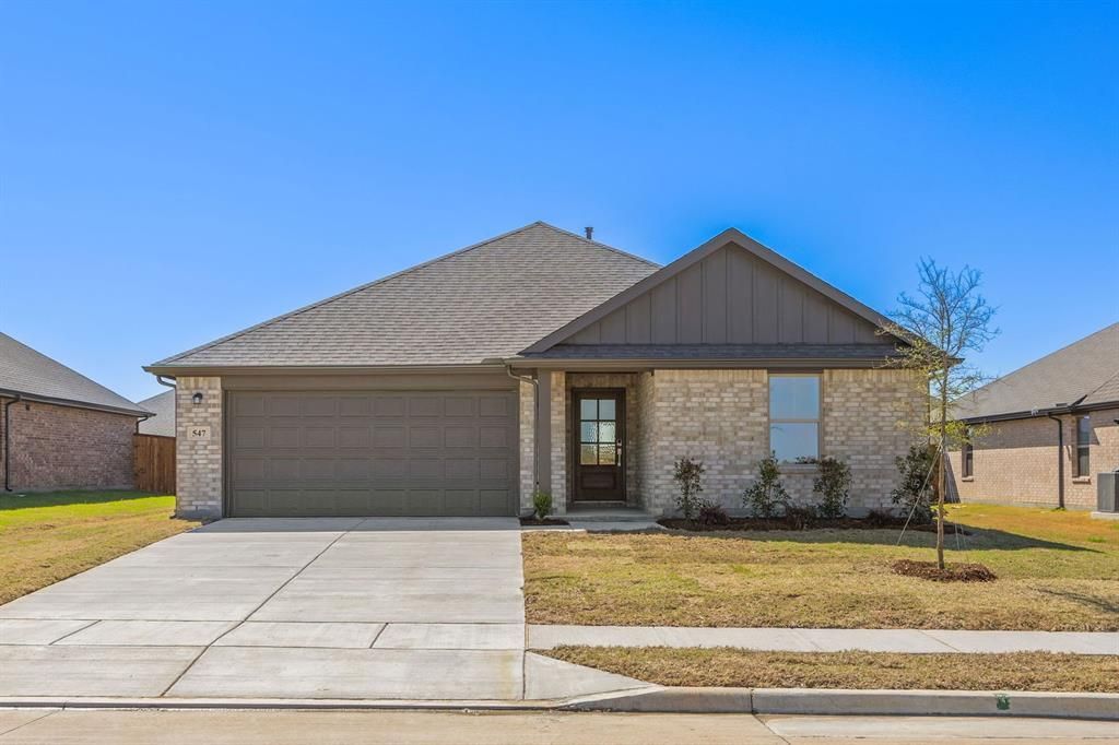 547 Forest Haven Drive, Van Alstyne, TX 75495 Main Photo
