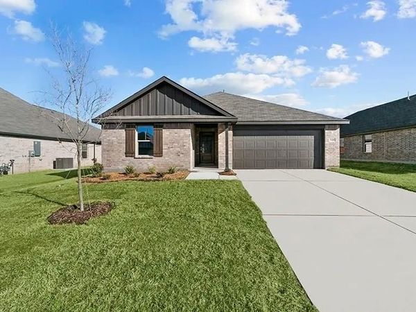 547 Forest Haven Drive, Van Alstyne, TX 75495