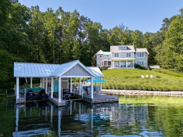 117 N Stillwood Lane, Semora, NC 27343