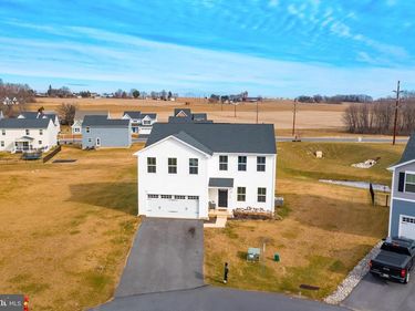 118 EQUINE DRIVE, MARIETTA, PA 17547