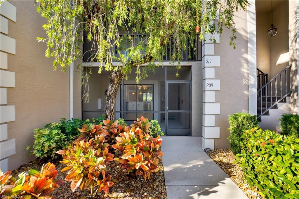 16381 Kelly Woods Dr, Unit 150, Fort Myers, FL 33908 Photo