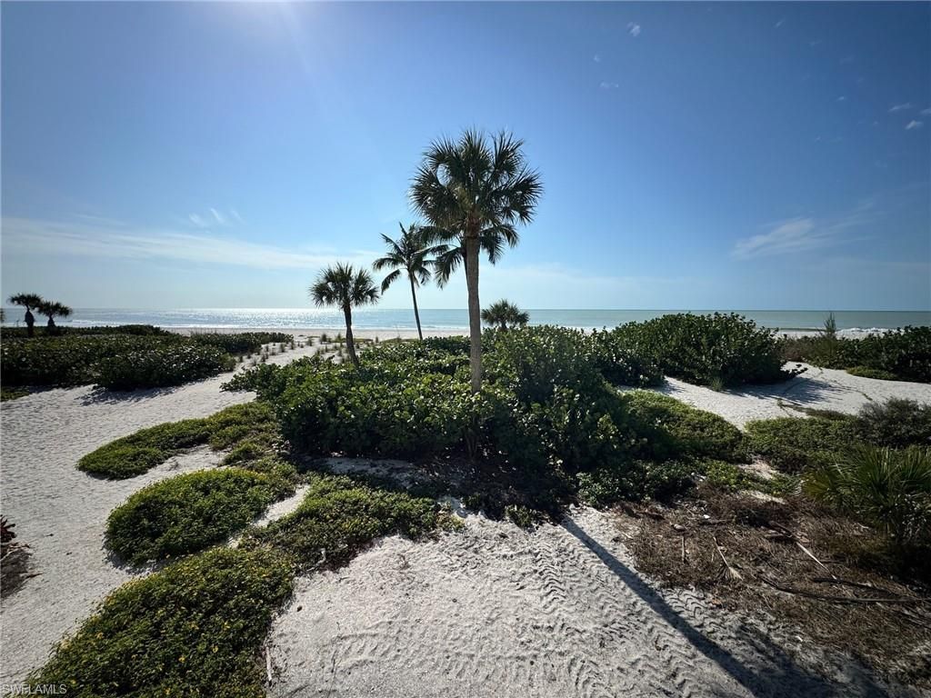 3001 W Gulf Dr, Unit 2, Sanibel, FL 33957 Photo