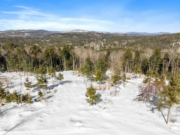 63 Old Winslow Road, Wilmot, NH 03287