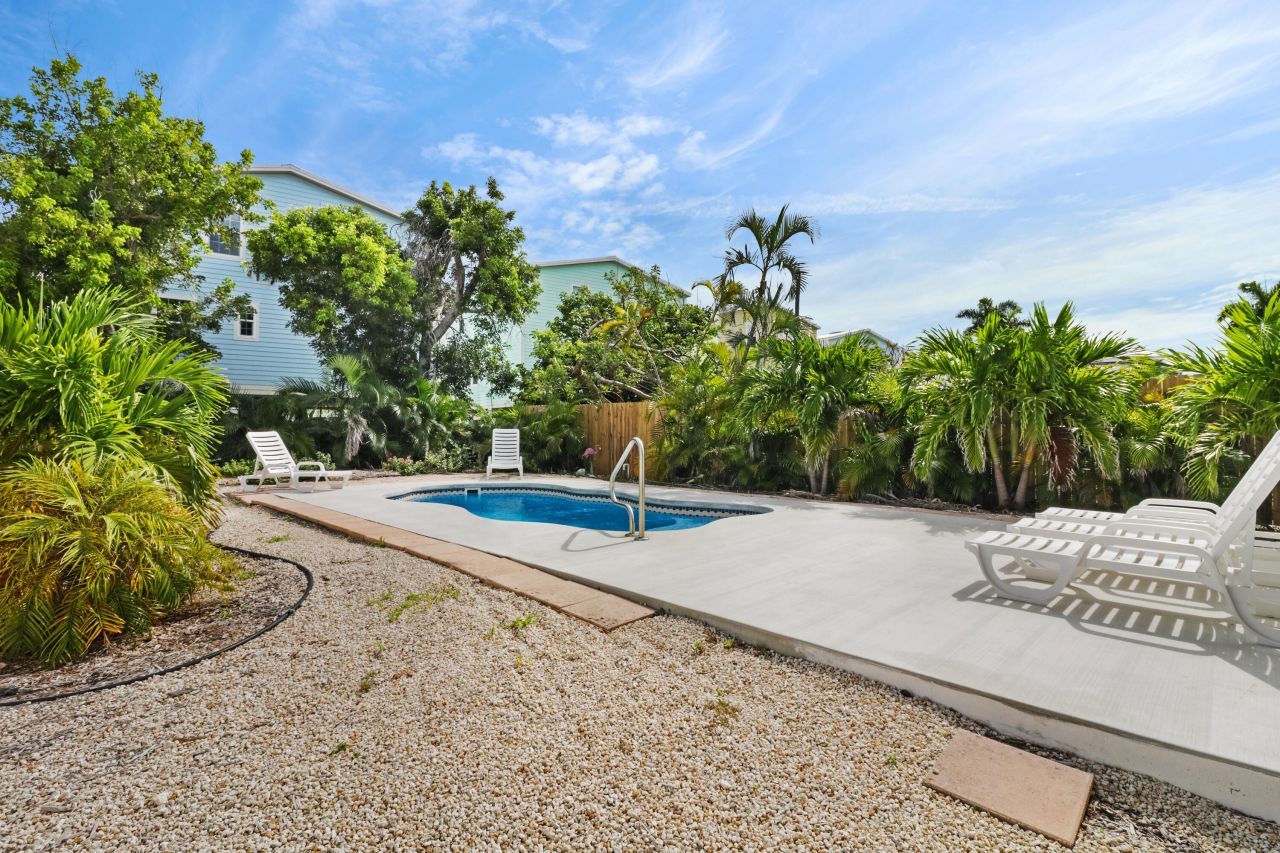 53 Barry Avenue, Little Torch Key, FL 33042 Photo