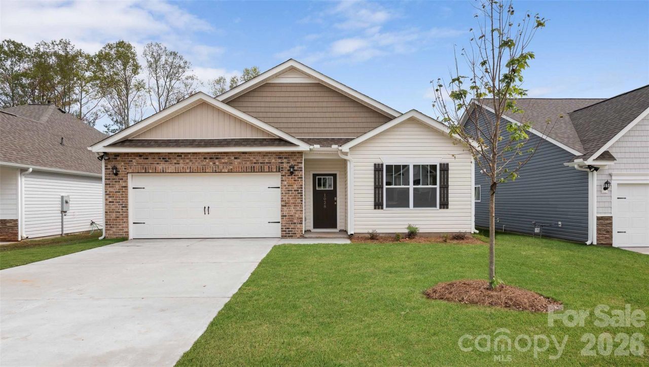 23 Ridgehaven Drive, Waynesville, NC 28786 Main Photo