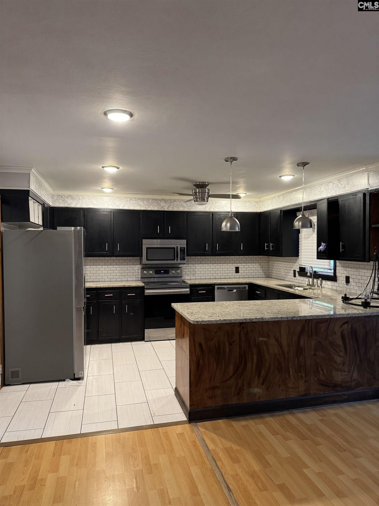 212 Briarcliffe East  Photo 5