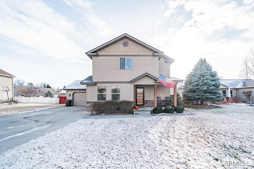 641 Bainbridge Lane, Idaho Falls, ID 83402 Main Photo