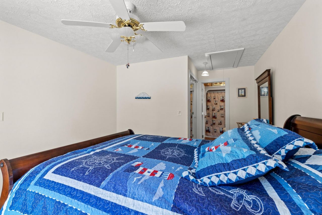 3015 Old Bryan Dr. Photo 16