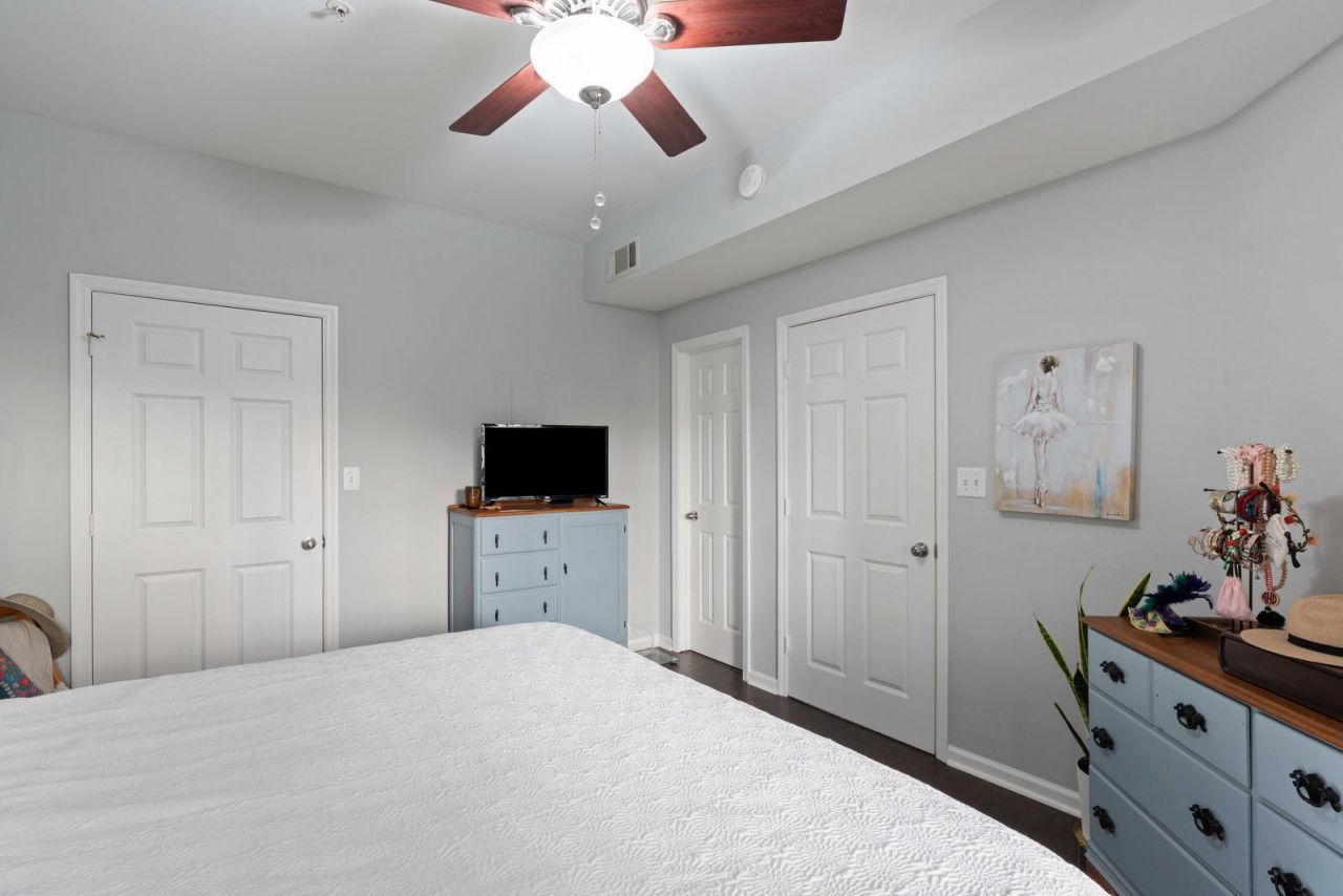 700 Daniel Ellis Drive Photo 18