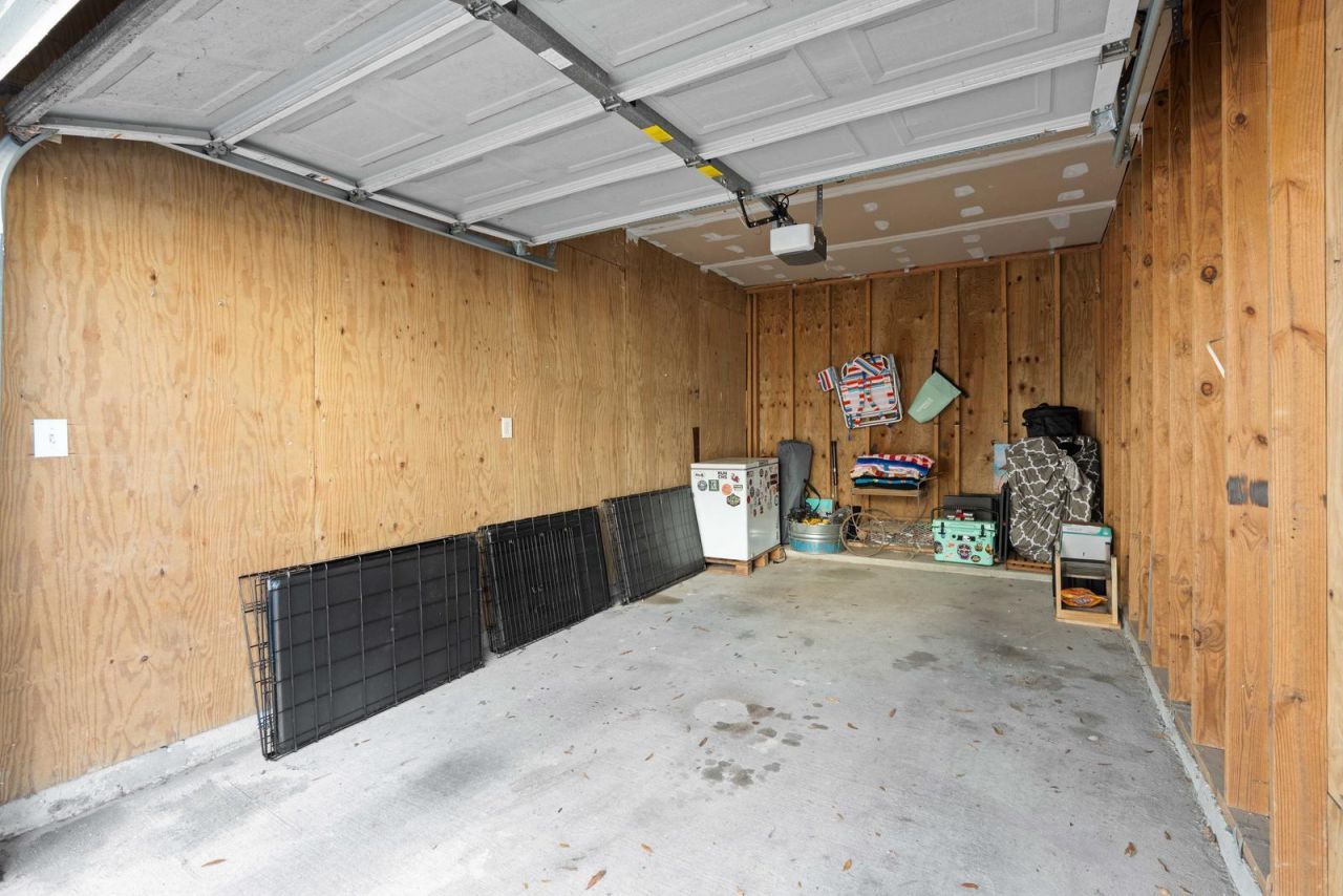 700 Daniel Ellis Drive Photo 23