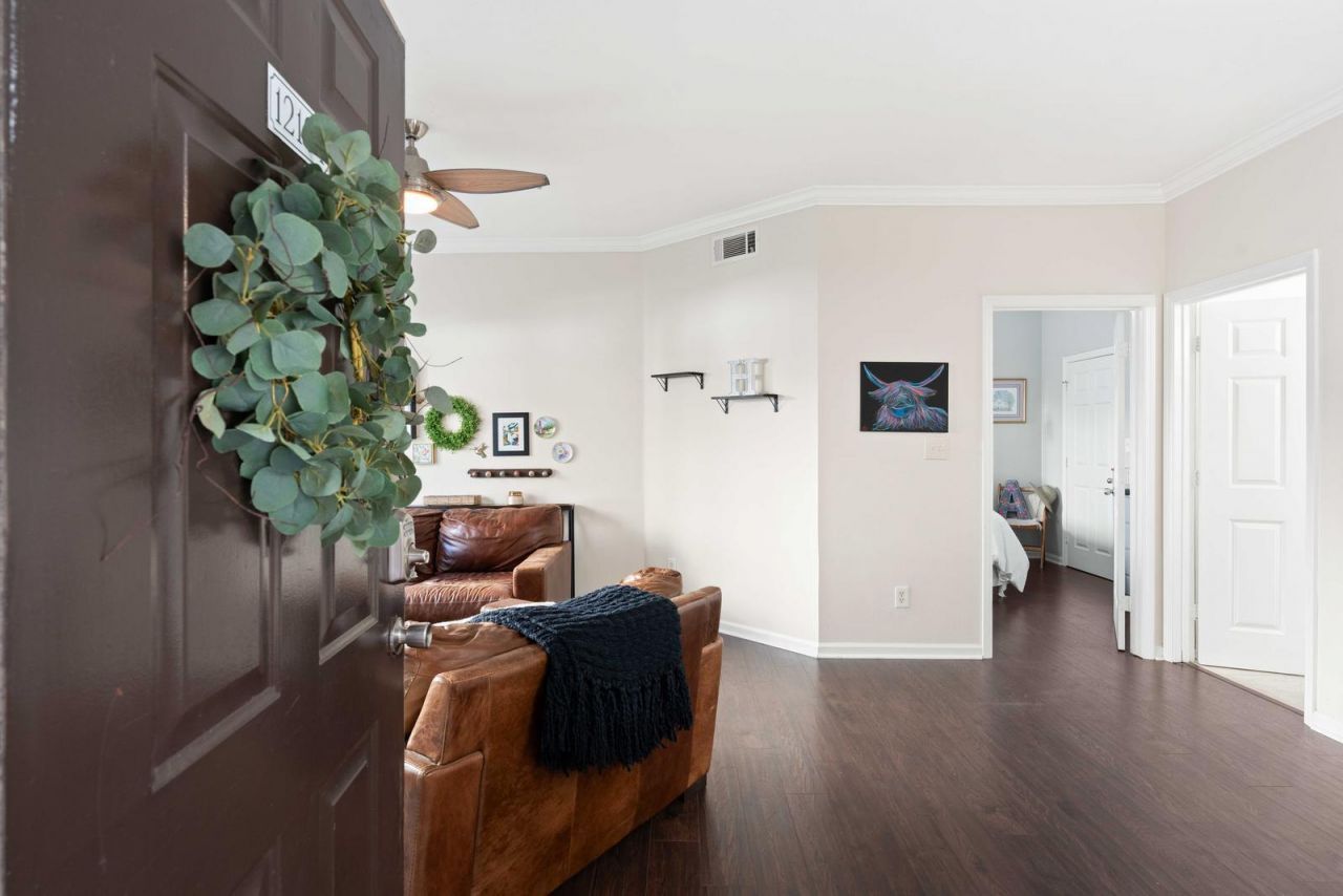 700 Daniel Ellis Drive Photo 5