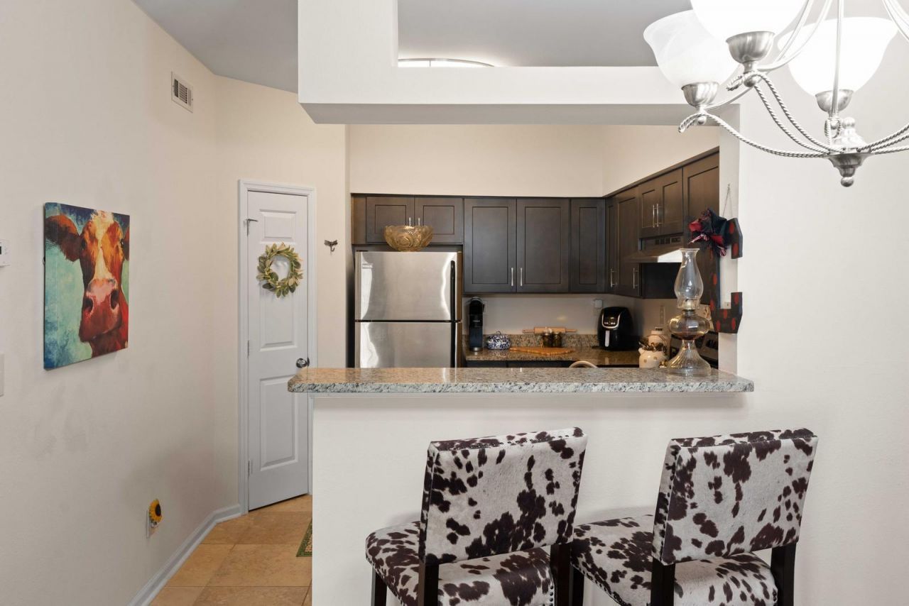 700 Daniel Ellis Drive Photo 9