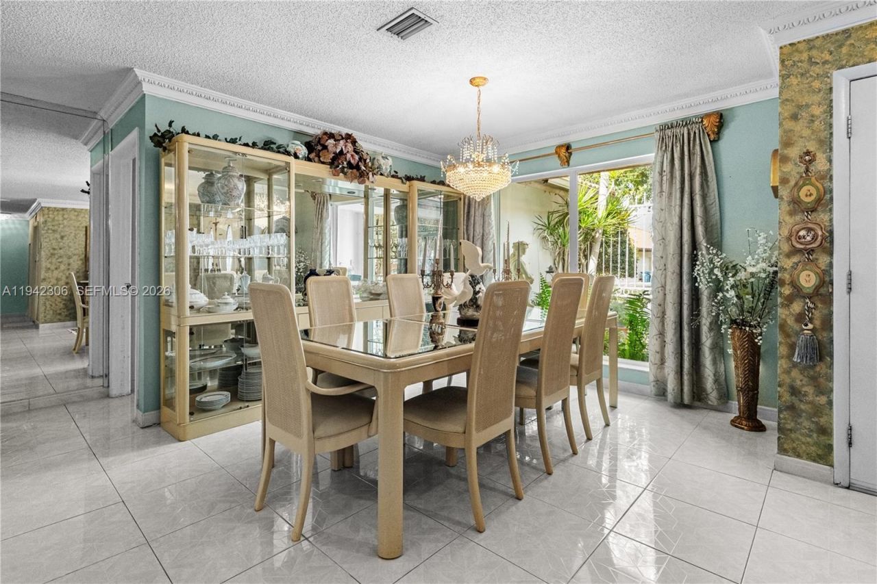 13220 SW 5th St, Miami, FL 33184 Photo