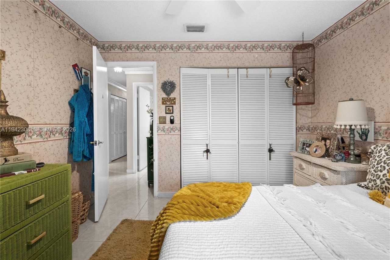 13220 SW 5th St, Miami, FL 33184 Photo