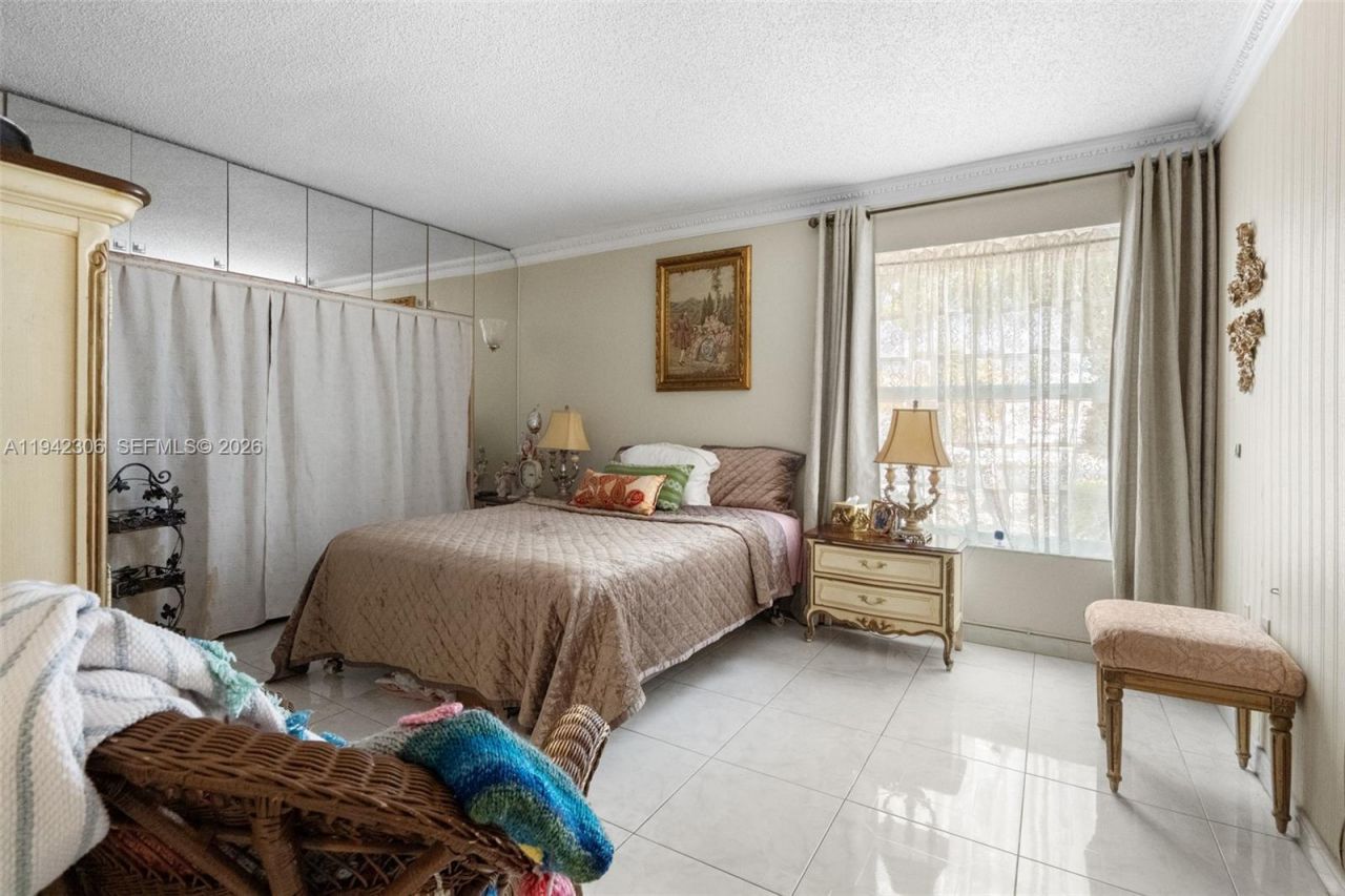 13220 SW 5th St, Miami, FL 33184 Photo