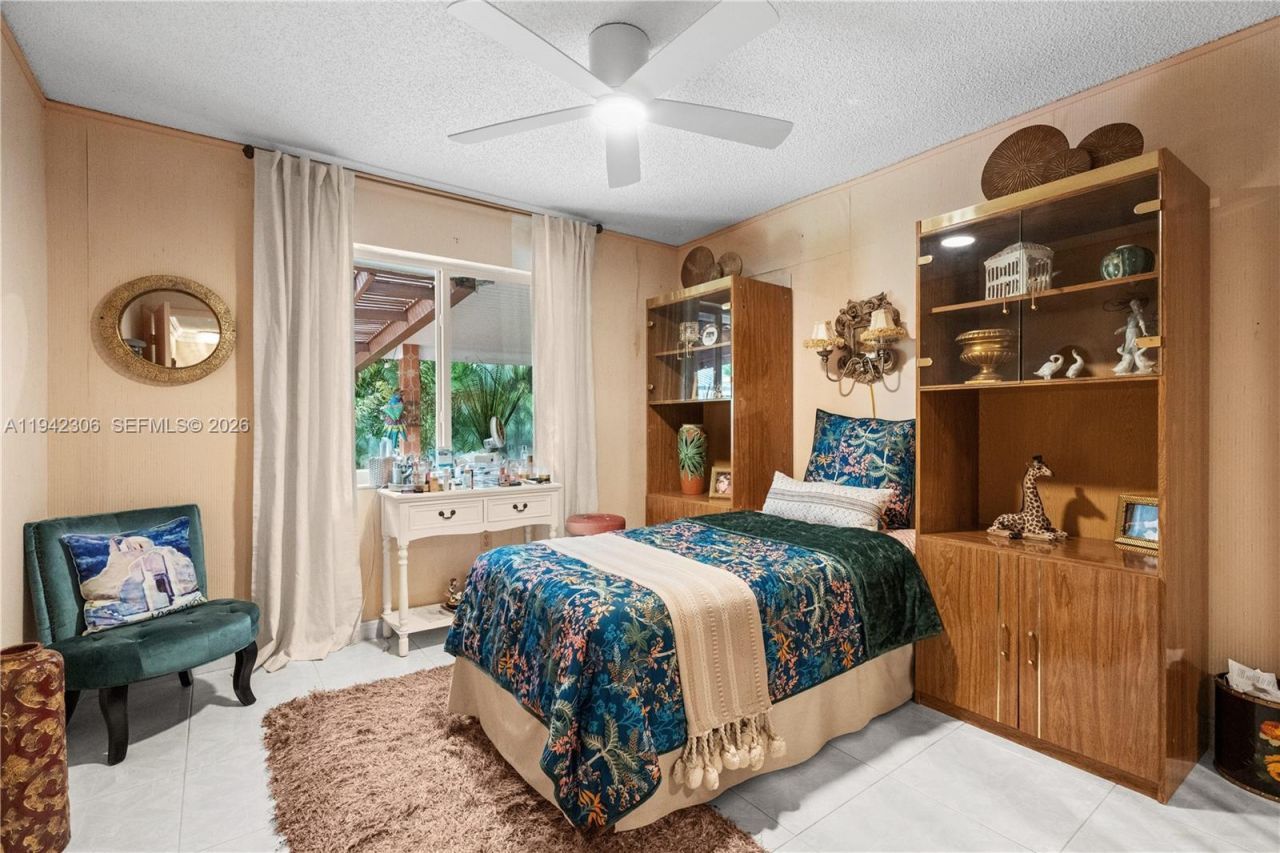 13220 SW 5th St, Miami, FL 33184 Photo