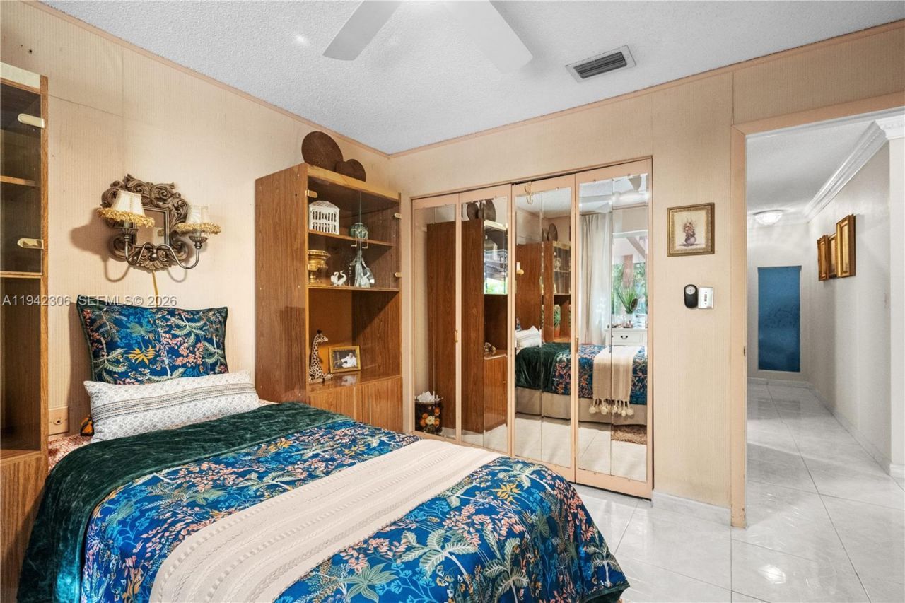 13220 SW 5th St, Miami, FL 33184 Photo