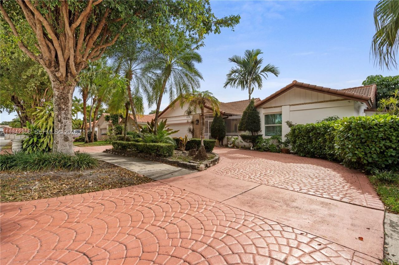 13220 SW 5th St, Miami, FL 33184 Photo