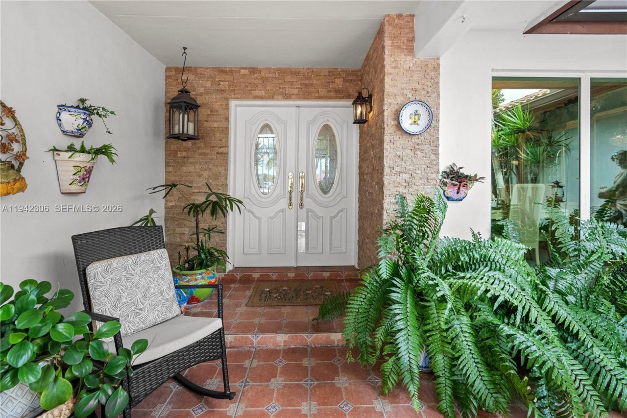 13220 SW 5th St, Miami, FL 33184 Photo