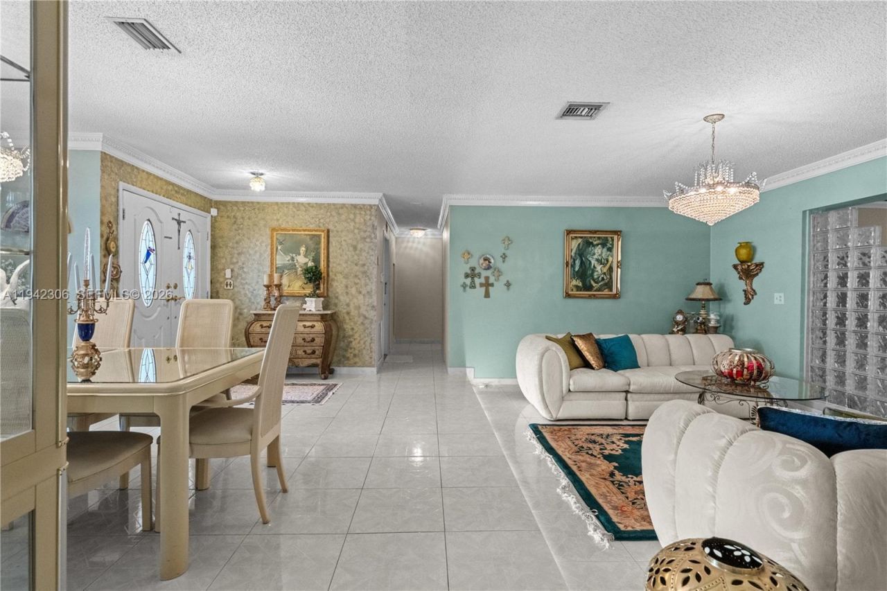 13220 SW 5th St, Miami, FL 33184 Photo