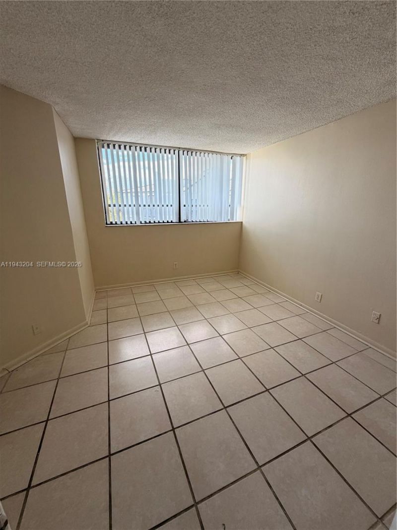 1850 N Congress Ave, Unit 409, West Palm Beach, FL 33401 Photo
