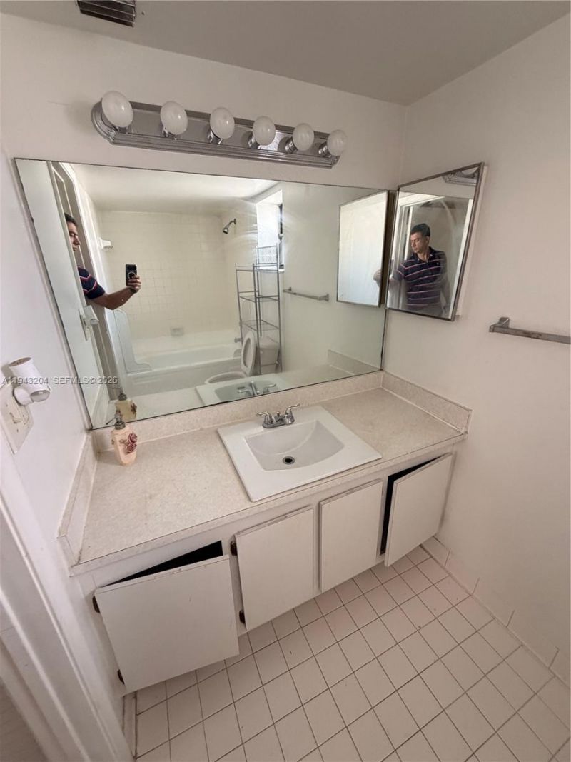 1850 N Congress Ave, Unit 409, West Palm Beach, FL 33401 Photo
