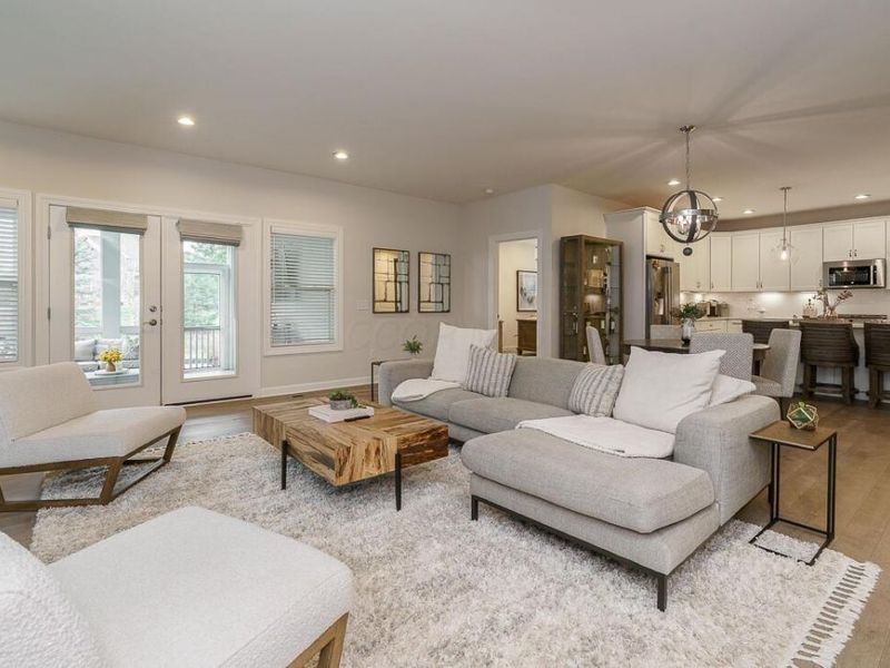 7652 Gateway Boulevard, Powell, OH 43065 Photo 6