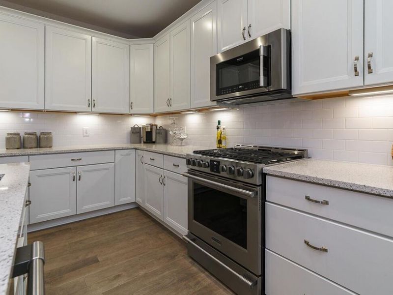 7652 Gateway Boulevard, Powell, OH 43065 Photo 9