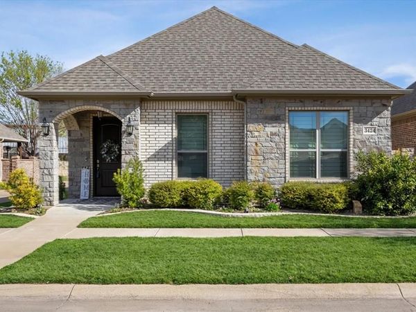 3424 Fountain Way, Granbury, TX 76049