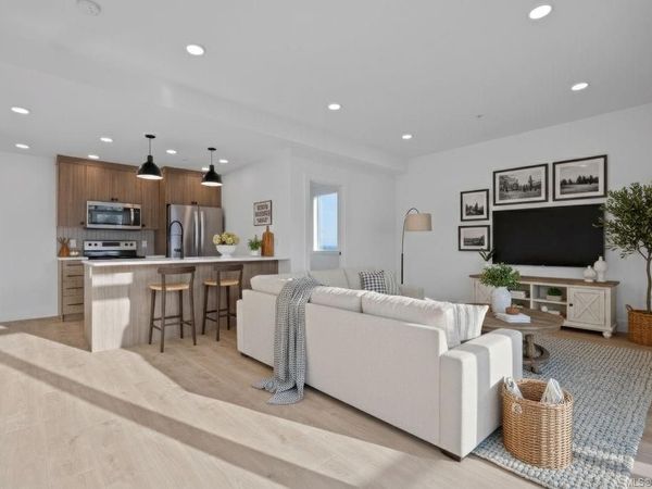 201 Dogwood Dr, Unit 205, Ladysmith, BC V9G 0C3