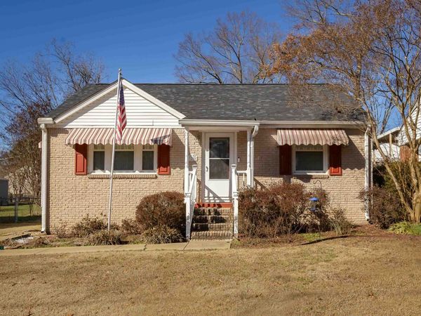 3205 Hatch Blvd, Sheffield, AL 35660