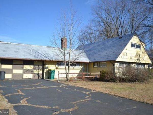 27 SPICEBUSH ROAD, LEVITTOWN, PA 19056